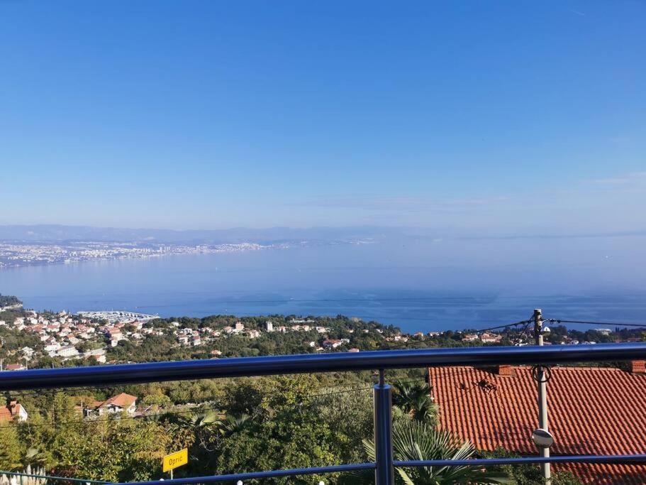 Ferienwohnung Mit 180° Meerblick Dobrec Bagian luar foto