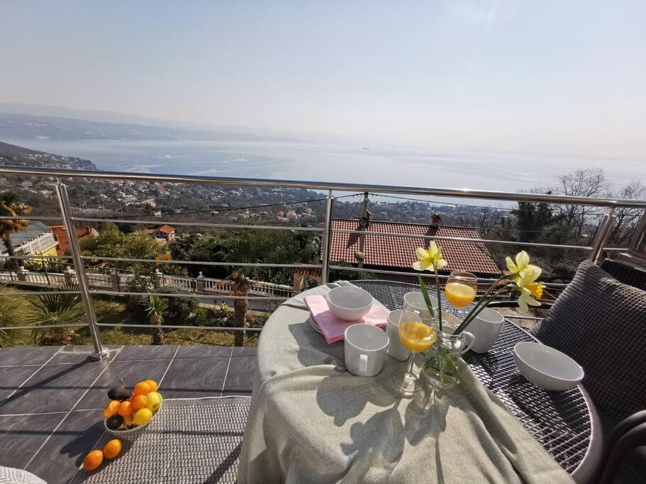Ferienwohnung Mit 180° Meerblick Dobrec Bagian luar foto