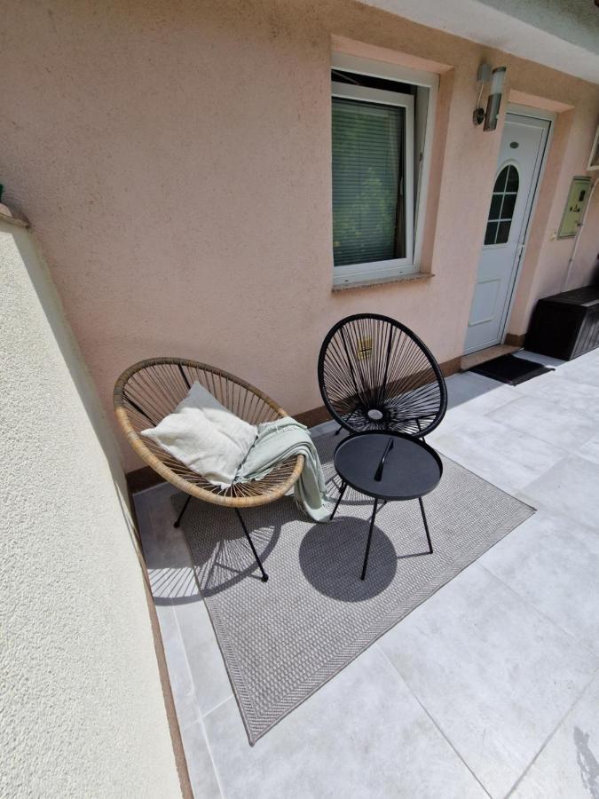 Ferienwohnung Mit 180° Meerblick Dobrec Bagian luar foto