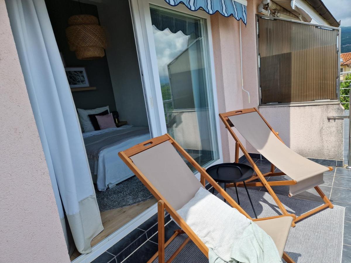 Ferienwohnung Mit 180° Meerblick Dobrec Bagian luar foto